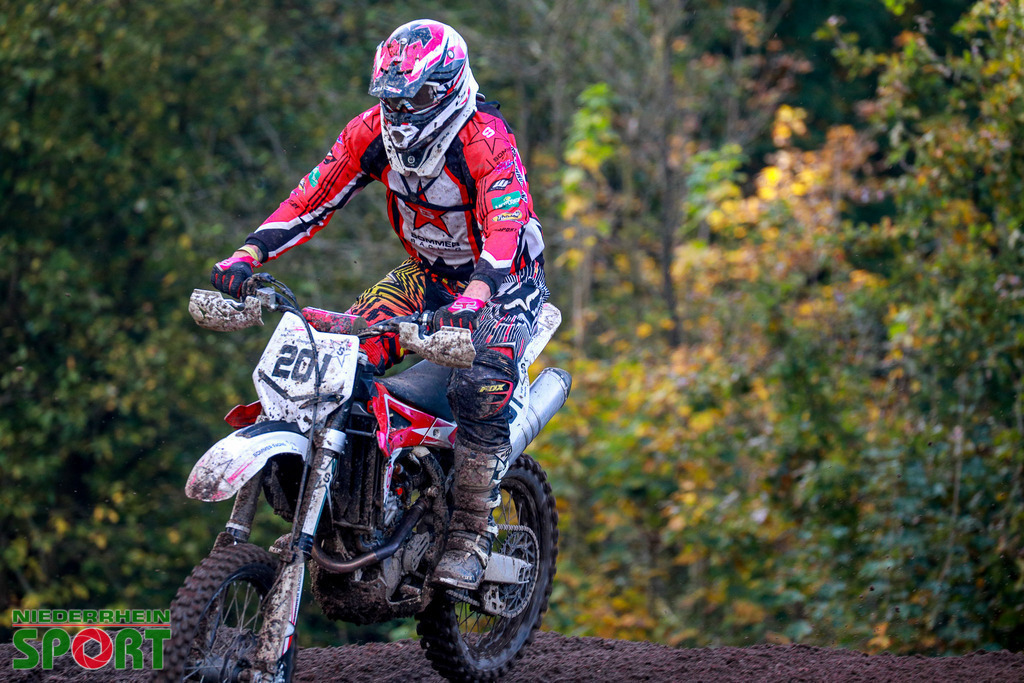 OpenTrack2024_Sonntag_Hobbyfahrer_140 | Bildergalerie von Sport-Ereignissen aber auch von weiteren spannenden Dingen - nicht nur vom Niederrhein. In Anlehnung an den bekannten Spruch von Hanns Dieter Hüsch heißt das Motto: "Niederrhein ist überall".  - Realisiert mit Pictrs.com