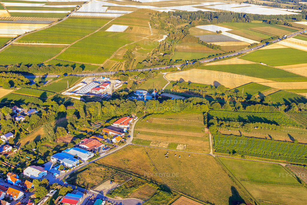 Geothermieanlage der Pfalzwerke geofuture GmbH bei Insheim an der A65 | Luftbild: Geothermieanlage der Pfalzwerke geofuture GmbH bei Insheim an der A65 in Insheim im Bundesland Rheinland-Pfalz in Deutschland. Foto: IMG_51081.jpg vom 22.07.2012 durch Werner Riehm/FLY-FOTO.de - Realisiert mit Pictrs.com