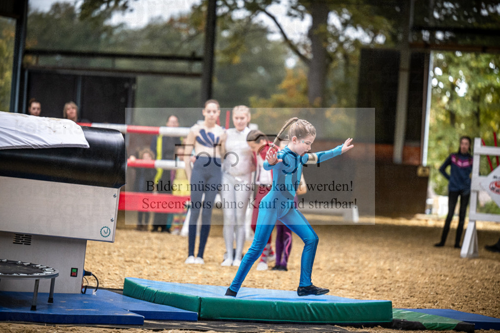 DOS_0345 | Entdecke hochwertige Reitturnierfotos von Foto Oger. Professionell, emotional und authentisch – jetzt Lieblingsmomente im Shop bestellen.Deutschlandweite Turnierfotografie. - Realisiert mit Pictrs.com