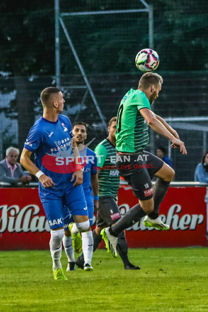 SAK Klagenfurt - VST Völkermarkt 4-5, Kärntner Liga 3. Runde | Ziga Anzelj (VST Völkermark #10) Zoran Vukovic (SAK Klagenfurt #24) SAK Klagenfurt - VST Völkermarkt 4-5 am 11.08.2023 in Klagenfurt
(SAK Sportpark), Austria, (Photo by Ernst Krawagner sport-fan.at) - Realisiert mit Pictrs.com