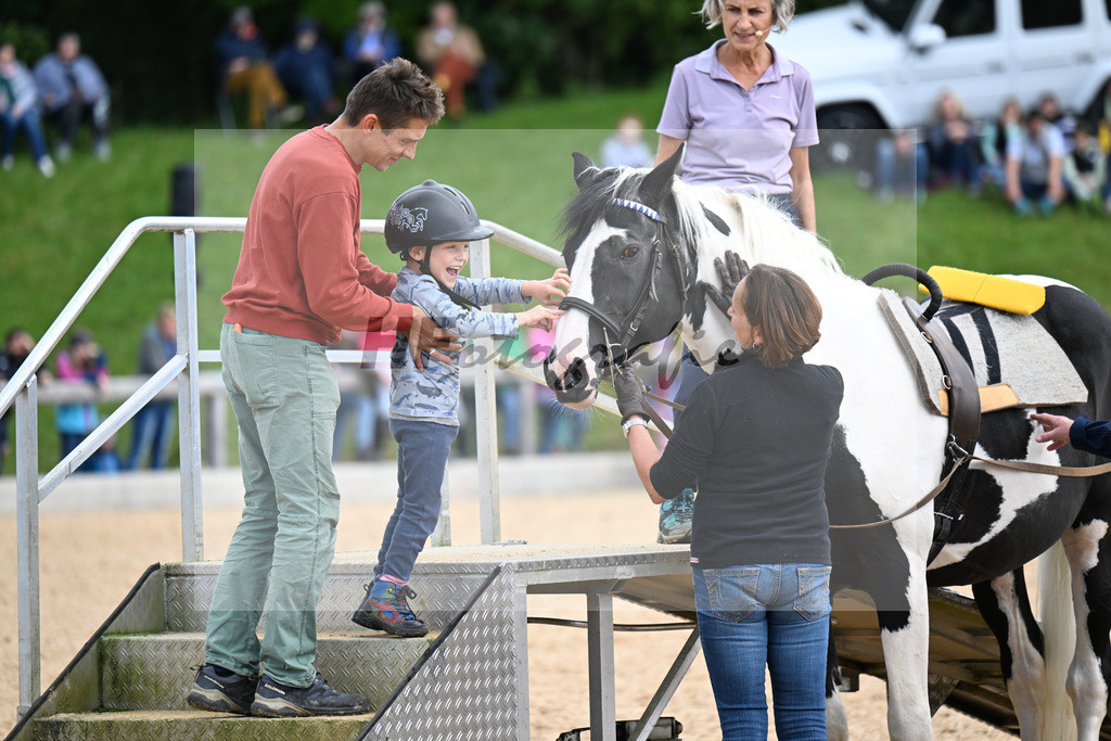 Therapeutisches Reiten_34251582 | hf-fotografie - Realizzato con Pictrs.com