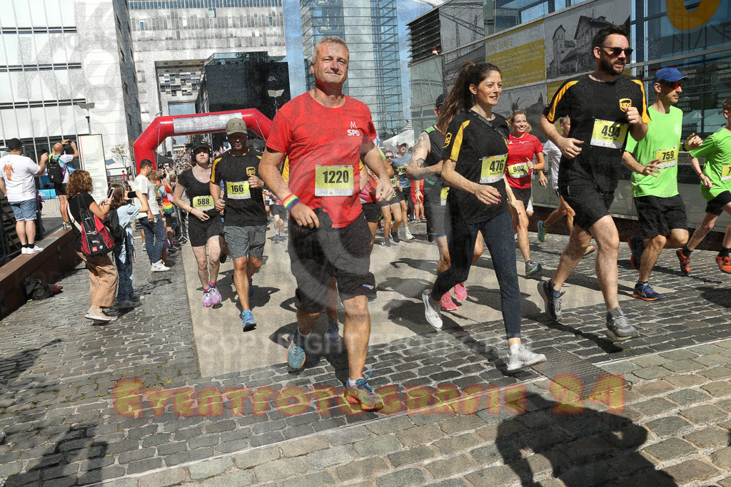 230916_1300_EX1_1933 | Sportfotografie im Rhein-Sieg Kreis, Köln, Bonn, NRW, Rheinland Pfalz, Hessen, etc. Unser Tätigkeitsfeld umfasst den Laufsport vom Volkslauf über den Marathon, Duathlon, Triathon bis zum Ultralauf wie Kölnpfad Ultra oder Schindertrail.