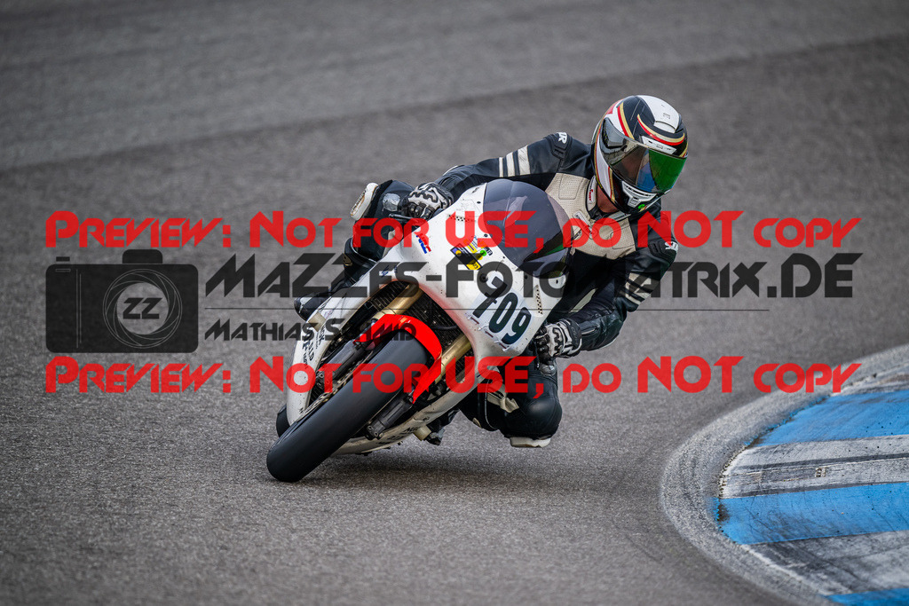 MaZZes_Fotomatrix_20240317_6007705_4625 | Fotograf Mathias Schmid
Sportfotograf,
Eventfotograf,
Hochzeitsfotograf,
Portraitfotograf