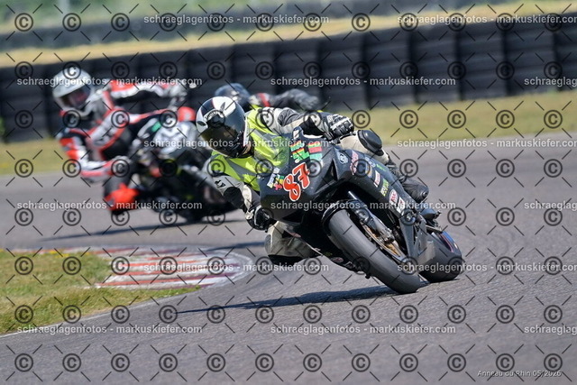 26BT02-2148 | markuskiefer.com - Realisiert mit Pictrs.com