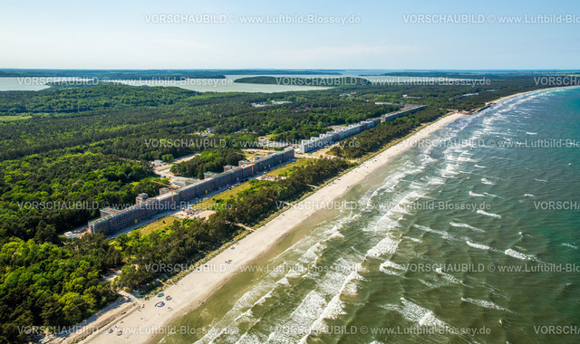 Ostsee16062326Ruegen_Ostseebad Binz | KdF Bad Prora, ehemalige Ferienanlage der Nationalsozialisten Kraft durch Freude, mit Sandstrand von Binz auf der Insel Rügen, Rügen, Ostseebad Binz, , Küstenlinie, Strandkörbe,  Binz, Ostseeküste,Mecklenburg-Vorpommern, Vorpommern, Mecklenburg-Vorpommern, Deutschland