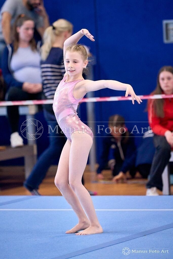 2024-04-30-2-2-A-DSC01053_1 | Professionelle Sportfotografie in Hamburg, Schleswig-Holstein und Niedersachsen – spezialisiert auf Rhönrad, Geräteturnen, Leistungsturnen und rhythmische Sportgymnastik. Bundesweite Begleitung von Rhönrad-Events. Jetzt Sport-Fotos - Realisiert mit Pictrs.com