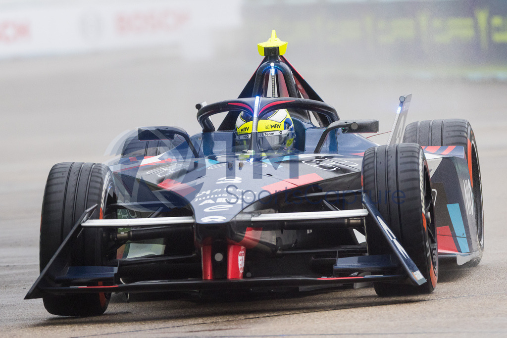 GEPA-20230423-101-147-0141 | BERLIN,GERMANY,23.APR.23 - MOTORSPORTS, FORMEL E - E-Prix of Berlin, Berliner Tempelhof Airport Circuit, qualifying. Image shows Sergio Sette Camara (BRA / Nio). 
Photo: GEPA pictures/ Matthias Trinkl