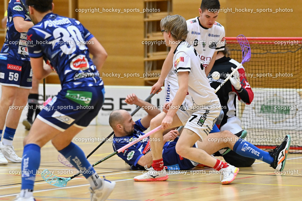 VSV Unihockey vs. KAC Floorball | #13 Jan Sláma VSV Unihockey, #8 Alexander Apold KAC Floorball, #27 Valtteri Pernu KAC Floorball, VSV Unihockey vs. KAC Floorball, VSV Unihockey vs. KAC Floorball am 28.03.2026 in Villach (Ballspielhalle St. Martin), Austria, (Photo by Bernd Stefan)