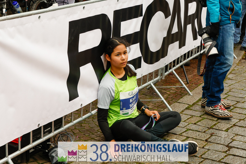 1700m Stadtwerke Jugendlauf | 3 Koenigslauf 2024 1700m Stadtwerke Jugendlauf - Realisiert mit Pictrs.com