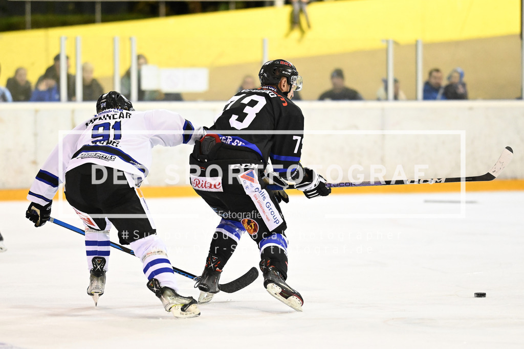 Eishockey I Herren I Saison 2023-2024 I Regionalliga Nord I 4. Spieltag I Hamburger SV - CE Timmendorf I 03940 | Der Sportfotograf. - Realized with Pictrs.com