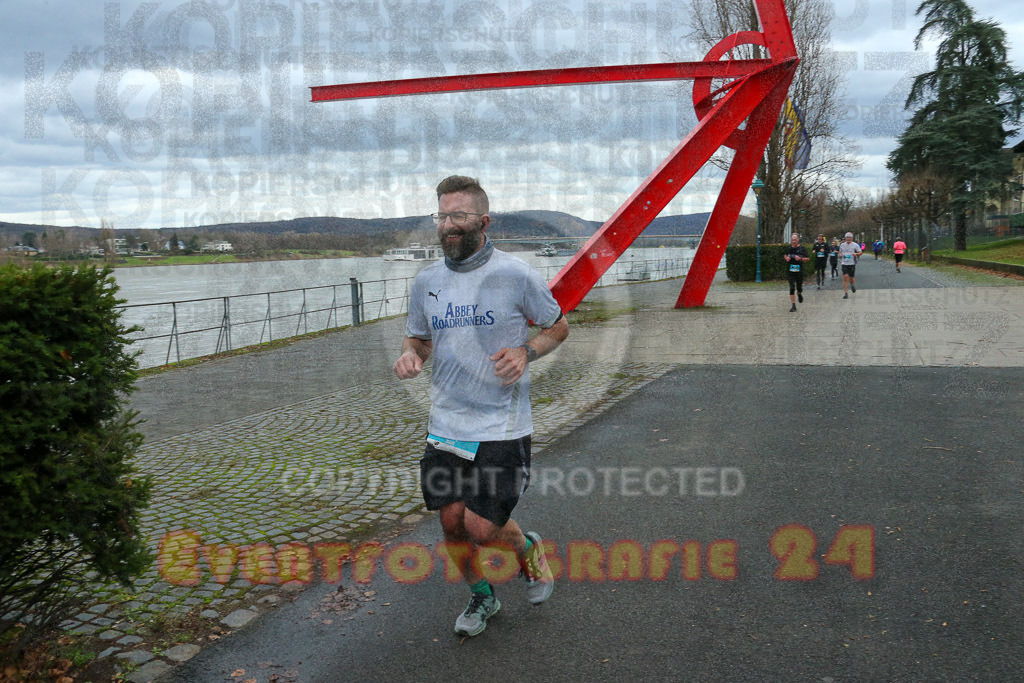 221231_1158_EX1_9817 | Sportfotografie im Rhein-Sieg Kreis, Köln, Bonn, NRW, Rheinland Pfalz, Hessen, etc. Unser Tätigkeitsfeld umfasst den Laufsport vom Volkslauf über den Marathon, Duathlon, Triathon bis zum Ultralauf wie Kölnpfad Ultra oder Schindertrail.