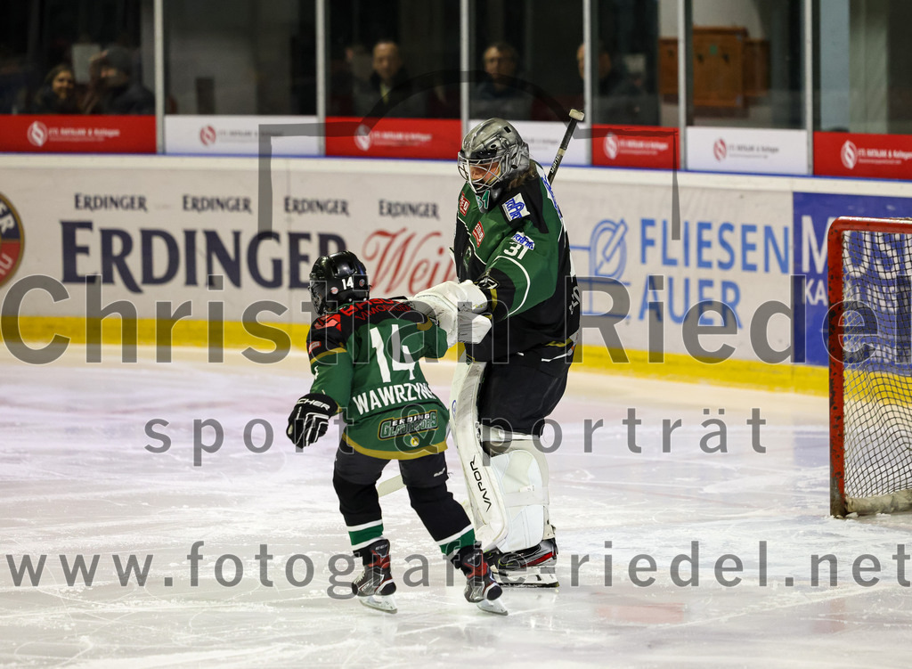 2023-01-13_007_TSV_Erding_gegen_VfE_Ulm-Neu-Ulm | Erding, Deutschland, 13.01.2023:
Eishockey, Bayernliga 2022 / 2023, 27. Spieltag, TSV Erding gegen VfE Ulm/Neu-Ulm, Endergebnis: 6:1

Foto: Christian Riedel / fotografie-riedel.net