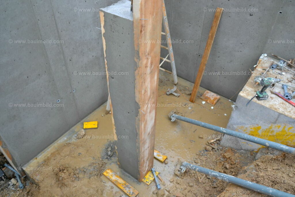 bib-lg04-sonstige-betonarbeiten-0717 | Nach LV-Leistungsgruppen sortierte Detailfotos über den Bau eines Hauses. Alle Hausbau-Bilder direkt vom Urheber und Autor der Website Haus-Selber-Bauen.com
