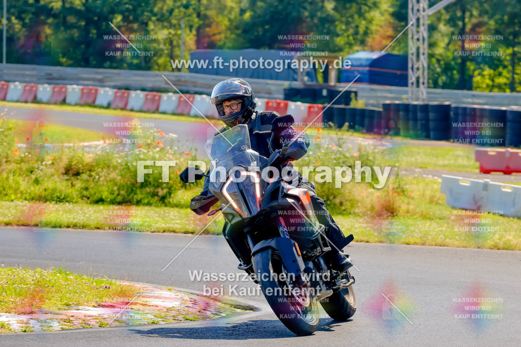 _MOT9138 | Hier findet Ihr Bilder von Touristenfahrten auf der Nürburgring Nordschleife oder von anderen Veranstaltungen die ich besucht habe. Viel Spass beim Durch Schauen 