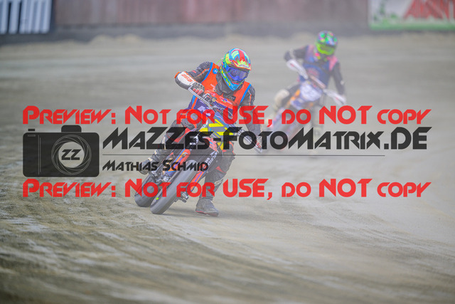 MaZZes_Fotomatrix_20250503_6007705_2556-2 | UE40