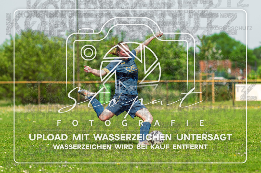 Kreisliga Damen HK - SVN Buchholz vs. SG Fulde | SVN Buchholz; Kreisliga Damen HK - SVN Buchholz vs. SG Fulde am 03.05.2026 in Sportplatz Buchholz, Buchholz (Aller) - Realisiert mit Pictrs.com