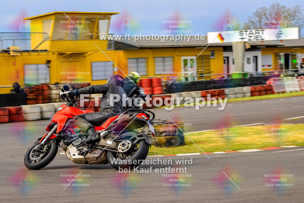_OTO3428 | Hier findet Ihr Bilder von Touristenfahrten auf der Nürburgring Nordschleife oder von anderen Veranstaltungen die ich besucht habe. Viel Spass beim Durch Schauen 
