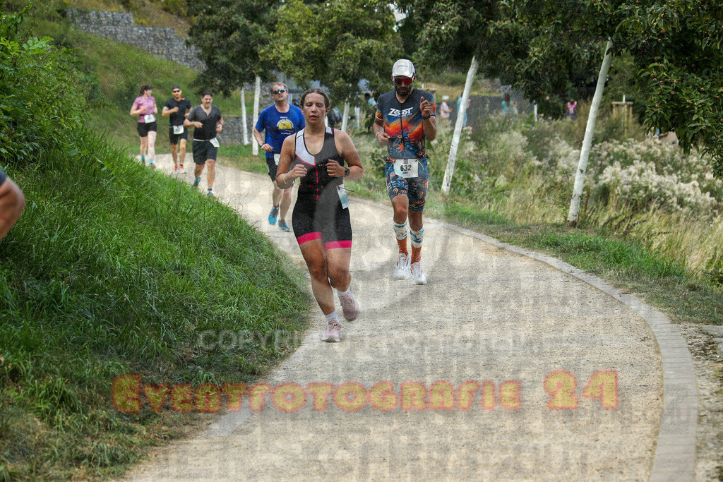 250824_1431_EX1_6542 | Sportfotografie im Rhein-Sieg Kreis, Köln, Bonn, NRW, Rheinland Pfalz, Hessen, etc. Unser Tätigkeitsfeld umfasst den Laufsport vom Volkslauf über den Marathon, Duathlon, Triathon bis zum Ultralauf wie Kölnpfad Ultra oder Schindertrail.