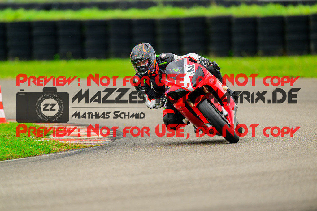 MaZZes_Fotomatrix_20241002_6007705_6495 | Fotograf Mathias Schmid
Sportfotograf,
Eventfotograf,
Hochzeitsfotograf,
Portraitfotograf