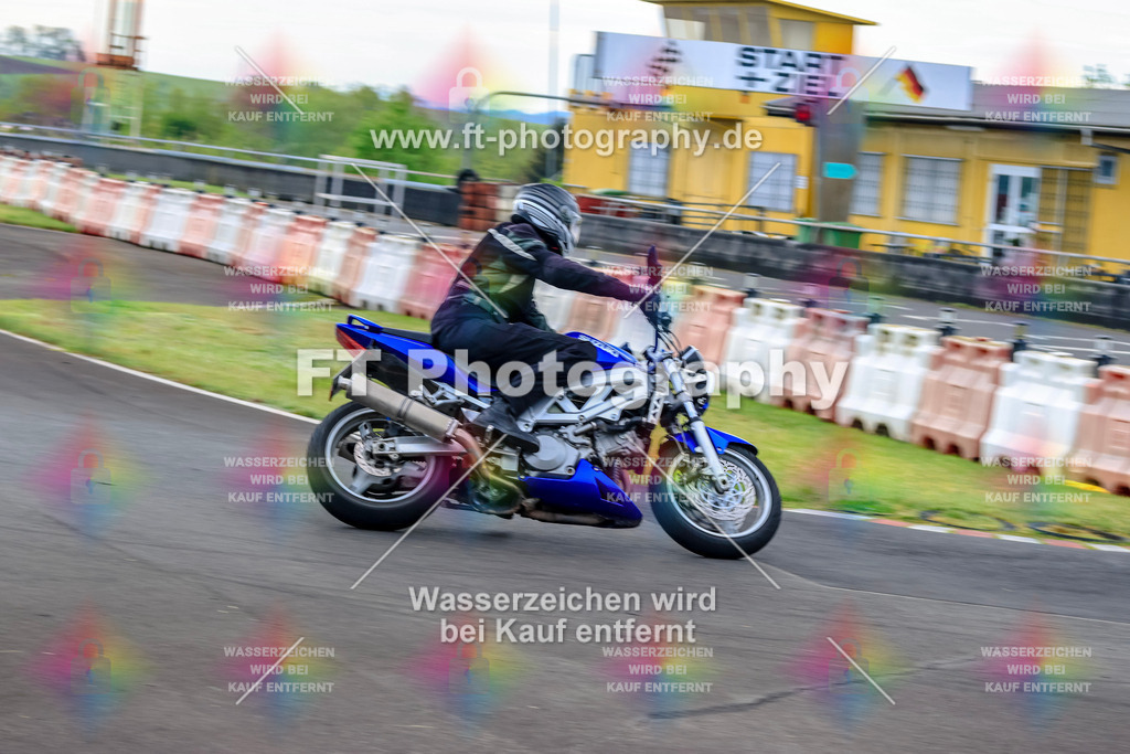_OTO2940 | Hier findet Ihr Bilder von Touristenfahrten auf der Nürburgring Nordschleife oder von anderen Veranstaltungen die ich besucht habe. Viel Spass beim Durch Schauen 