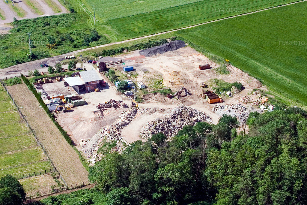 Luftbild: Bauschuttrecycling Gaudier im Ortsteil Minderslachen in Kandel im Bundesland Rheinland-Pfalz in Deutschland. Foto: IMG_2110.jpg vom 24.05.2006 durch Werner Riehm/FLY-FOTO.de