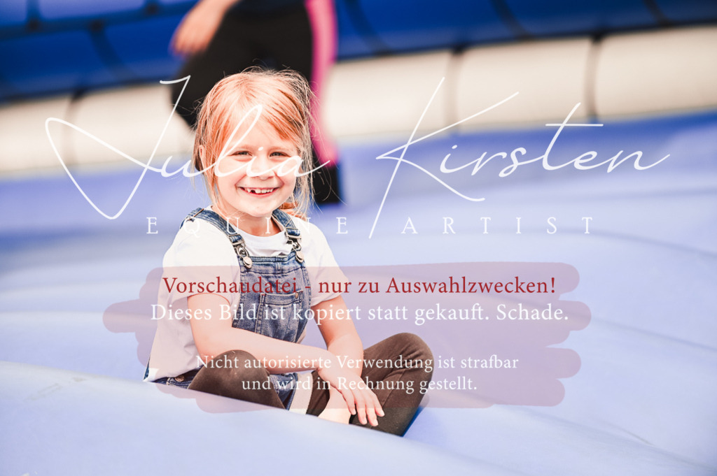 DSC_5731 | Pferde- und Turnierfotografie in Westsachsen. Pferdeportraits, Auftragszeichnungen und intuitive Kunst.