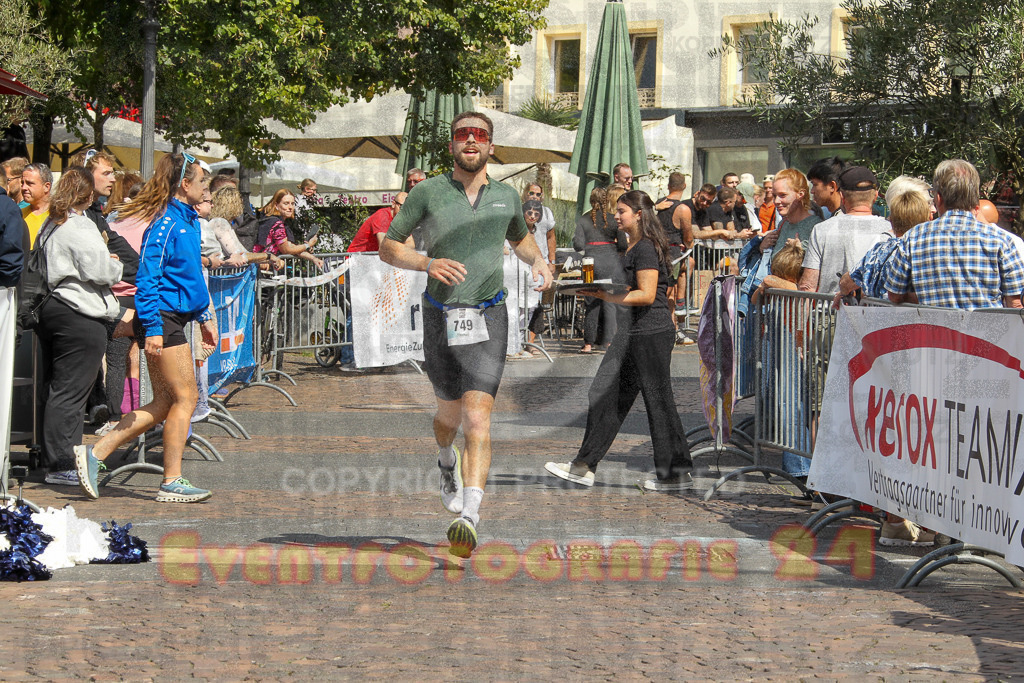 250824_1458_EV4_2438 | Sportfotografie im Rhein-Sieg Kreis, Köln, Bonn, NRW, Rheinland Pfalz, Hessen, etc. Unser Tätigkeitsfeld umfasst den Laufsport vom Volkslauf über den Marathon, Duathlon, Triathon bis zum Ultralauf wie Kölnpfad Ultra oder Schindertrail.