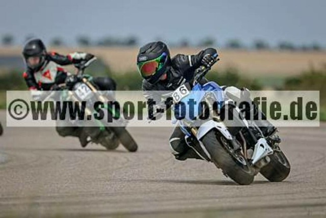 spof4845 | Professionelle Fotos von Sportveranstaltungen, aber auch Hochzeiten und anderen Events. - Realisiert mit Pictrs.com