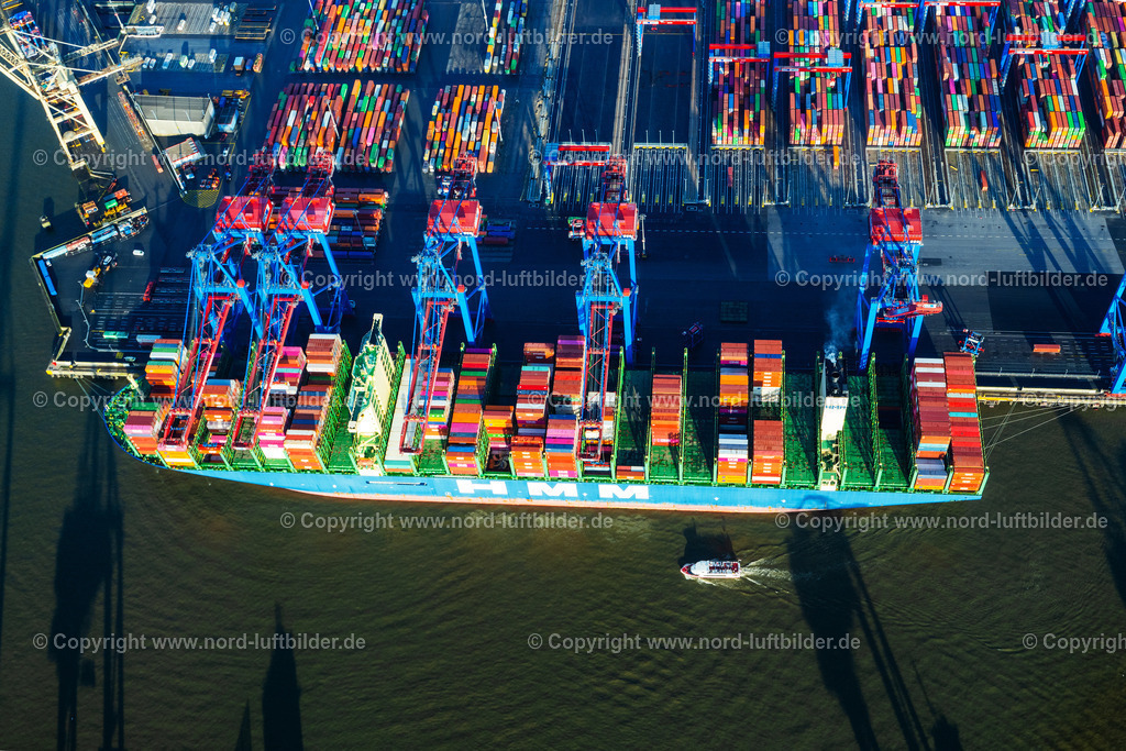 Hamburg_HHLA_Containerschiff_Burchardkai_HHLA_Ctb_ELS_5962231124 | HAMBURG 23.11.2024 Containerschiff HMM am Burchardkai im Hafen im Ortsteil Waltershof in Hamburg, Deutschland. Weiterführende Informationen bei: EUROGATE GmbH & Co. KGaA, KG. // Container ship HMM at Burchardkai in the port in the district of Waltershof in Hamburg, Germany. Further information at: EUROGATE GmbH & Co. KGaA, KG. Foto: Martin Elsen