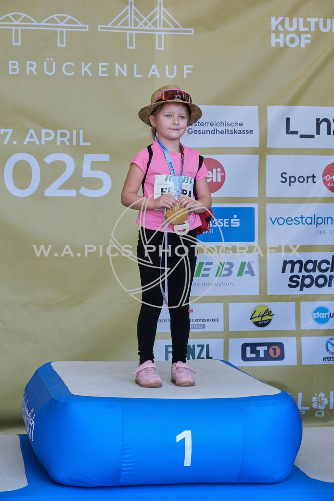 ..... | LINZ,AUSTRIA,27.April 25, Int. 3 Brückenlauf Linz  , Image shows: Photo: WAPICS / Michael Ring