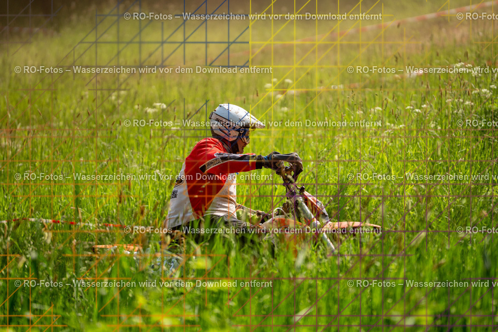 Wolfshausen 4 Lauf -1491 | Sportfotografie von RO-Fotos: Motorsport, Motocross, Enduro, Laufveranstaltungen und Triathlon. Professionelle Fotos von Sportlern und Events. - Realisiert mit Pictrs.com