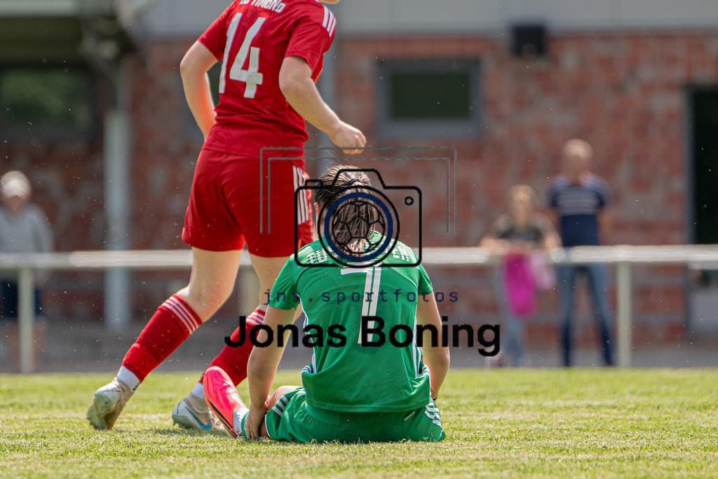 Fußball I Damen I Saison 2026-2027 I Testspiel  I TuS Lutten - SG TiMoNo  I 14022 | jns.sportfotos - Realisiert mit Pictrs.com