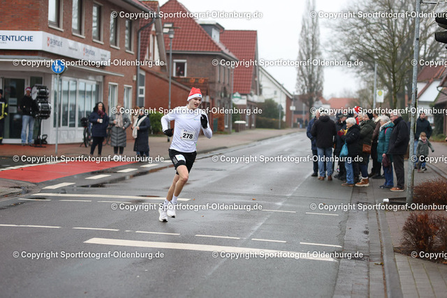 WMLA2369 | Bildershop "Sportfotograf-Oldenburg" mit Fotos von Sportevents in Oldenburg und Umzu. - Realisiert mit Pictrs.com