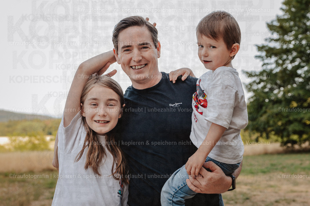 Fraufotografin_O3A3079 | Isabelle Schiminski ist ein Kitafotograf für Wiesbaden, Rheingau, Kiedrich, Untertaunus, Bad Schwalbach, Taunusstein und Mainz