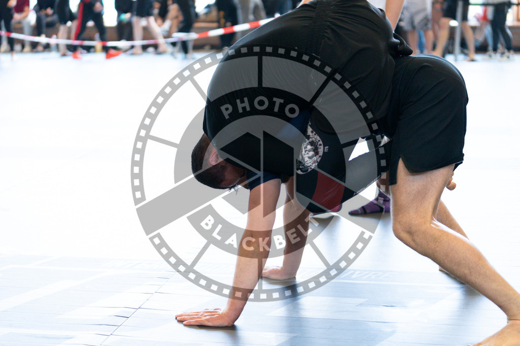 20240608PBB02088 | Fighters compete during the ILLCS VII summer edition luna livre competition in Hannover, Germany, on June 8, 2024.