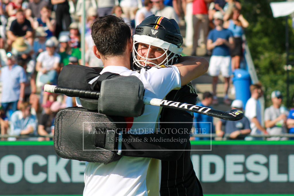 DM23 Finale Herren Mannheimer HC -  Rot-Weiß Köln 04.06.23-079 | lanaschraderfotografie - Realisiert mit Pictrs.com