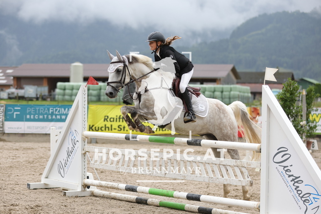 0P6A1873 | Willkommen bei Brunnmayr - Design & Fotografie – Ihrem Spezialisten für Reitturniere und Pferdeveranstaltungen in Oberösterreich, Salzburg und Bayern! Seit über 17 Jahren sind wir leidenschaftlich dabei.