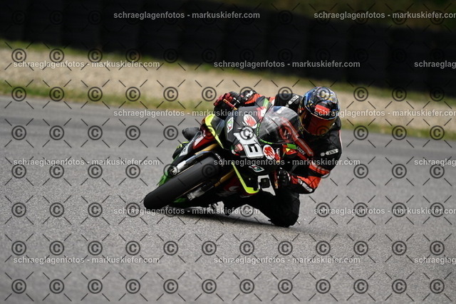 25bt02-0529 | markuskiefer.com - Realisiert mit Pictrs.com