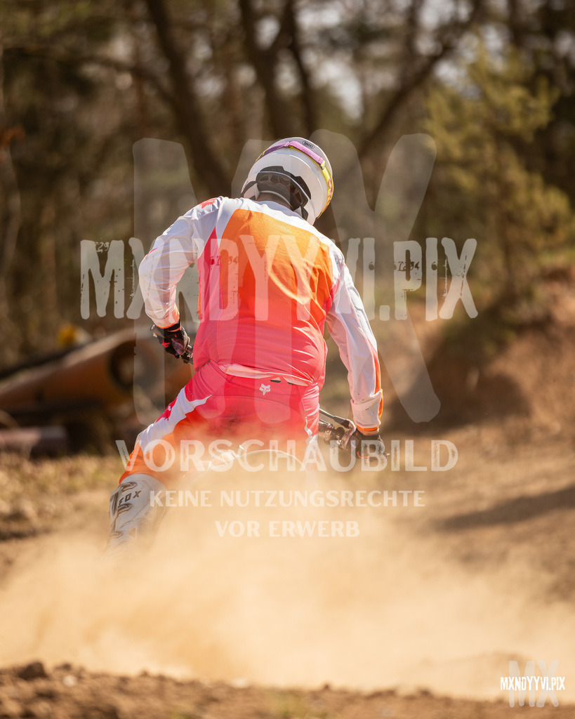 866A2911 | mxndyyvipix