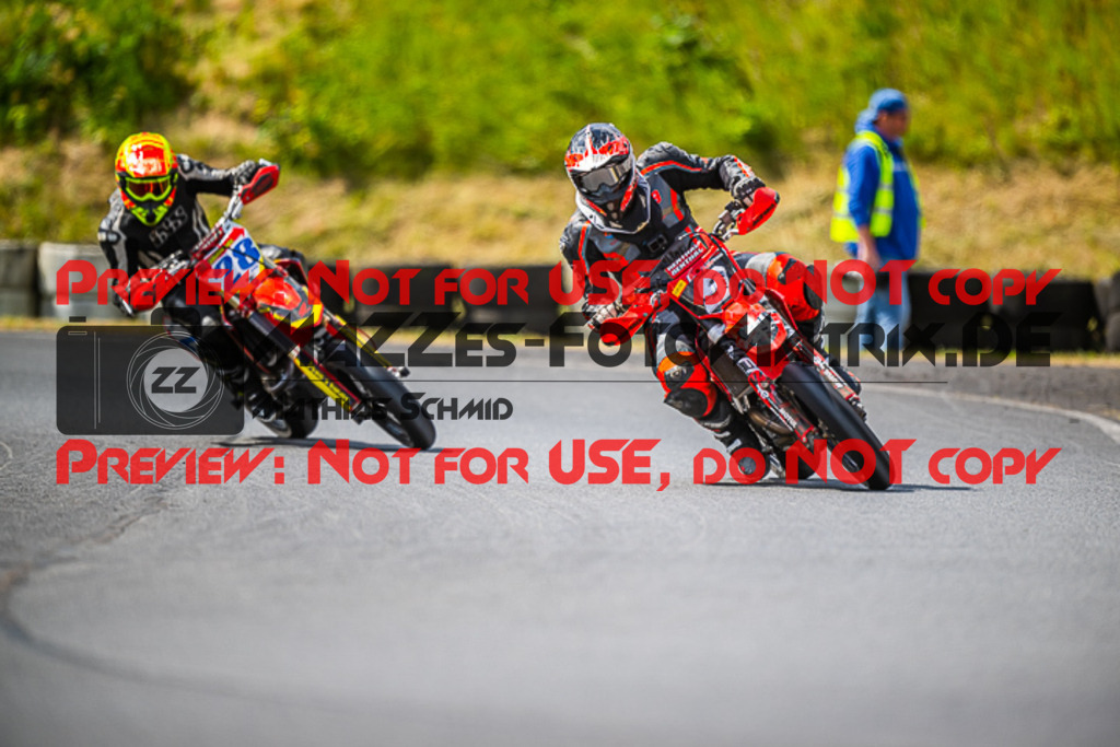 MaZZes_FotoMatrix_220529_6804-2 | Fotograf Mathias Schmid
Sportfotograf,
Eventfotograf,
Hochzeitsfotograf,
Portraitfotograf