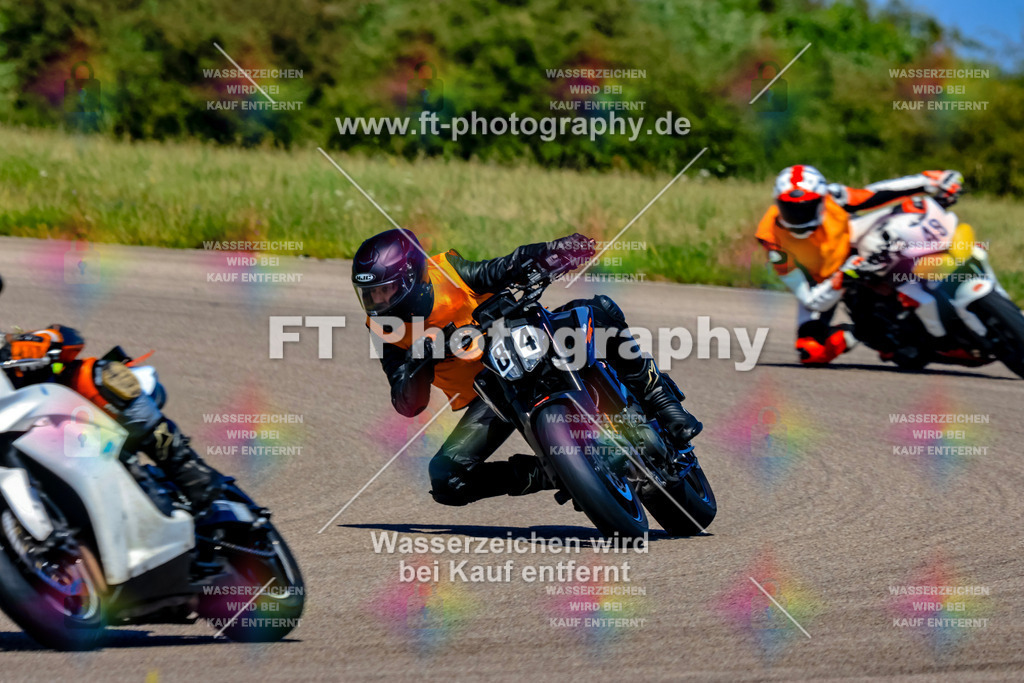 084-3290 | Hier findet Ihr Bilder von Touristenfahrten auf der Nürburgring Nordschleife oder von anderen Veranstaltungen die ich besucht habe. Viel Spass beim Durch Schauen 