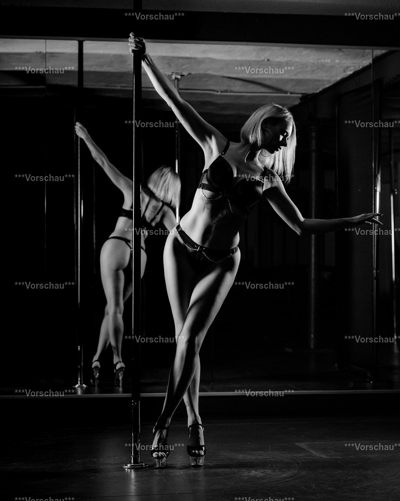 20241222_122256Kopie 1 | Studioshooting mit Sabine - Realisiert mit Pictrs.com