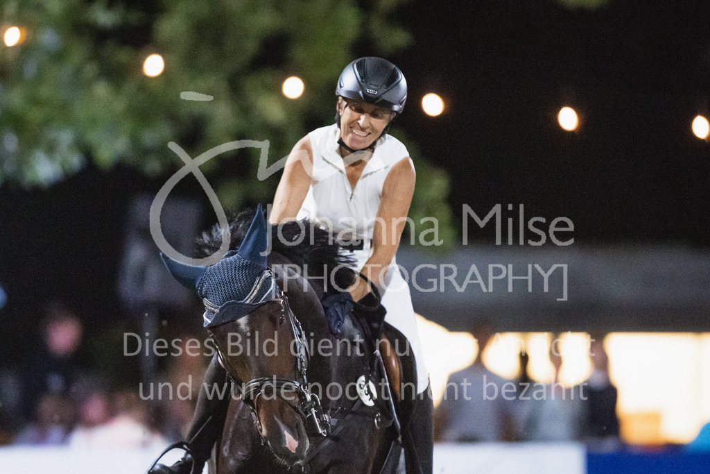 220825_Delbrueck_A1-Mannschaft-478 | Deine schönsten Turniermomente als professionelle Fotos! Entdecke hochwertige Pferdesport-Fotografie im Online-Shop. Jetzt Fotos finden & bestellen!