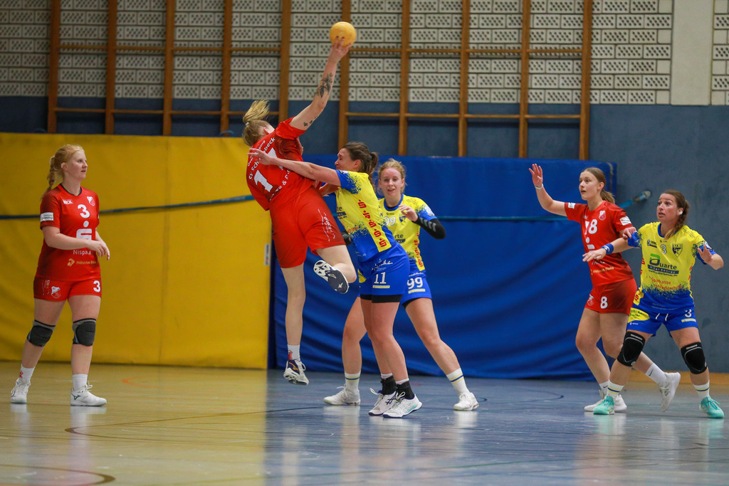 SVN_SvSchermbeck_051024_169 | Bildergalerie von Sport-Ereignissen aber auch von weiteren spannenden Dingen - nicht nur vom Niederrhein. In Anlehnung an den bekannten Spruch von Hanns Dieter Hüsch heißt das Motto: "Niederrhein ist überall".  - Realisiert mit Pictrs.com