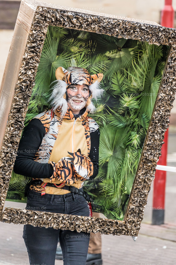 Festumzug_Benshausen_2023-0079 | Entdecken Sie die Schönheit von Veranstaltungen mit unserem Bildershop für professionelle Veranstaltungsfotos. Tauchen Sie ein in eine Welt voller lebendiger Bilder, die die Atmosphäre und die Emotionen von unvergesslichen Momenten einfangen. - Realisiert mit Pictrs.com