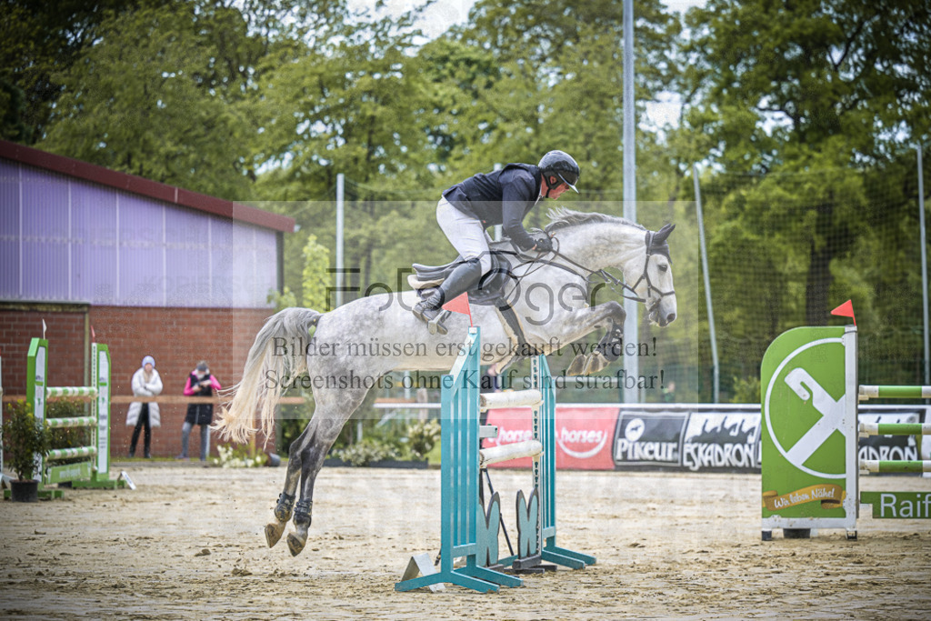 DOS_9377 | Entdecke hochwertige Reitturnierfotos von Foto Oger. Professionell, emotional und authentisch – jetzt Lieblingsmomente im Shop bestellen.Deutschlandweite Turnierfotografie. - Realisiert mit Pictrs.com