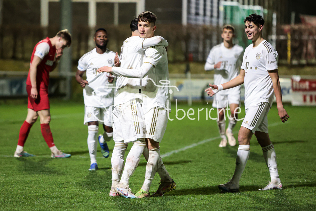 SV Heimstetten - FC Bayern Amateure | Der letzte Jubel der Amateure am heutigen Abend - Der Treffer zum 1-8 durch Yusuf Karhan KABADAYI (FCB #7)