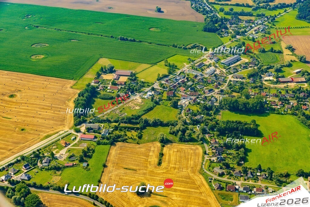 Luftbild Vs Google Maps  Heiligenhagen  Satow -Das Luftbild wurde 2025 vom UL-Flugzeug heraus erstellt ( keine Drohnenluftbilder ) - Hochauflösende Luftaufnahme -Nicht vergleichbar mit Google Maps oder Satelittenbilder- Die Geschenkidee !Mit Lizenz und Bildrechte bestellbar