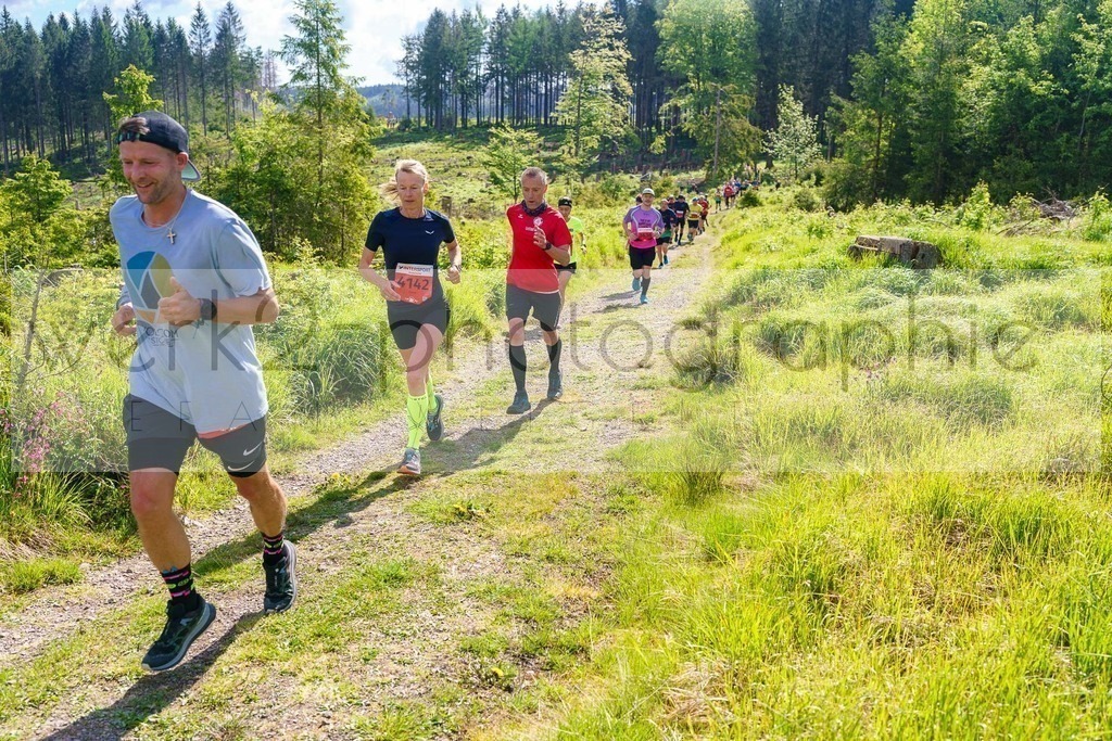 Rennsteiglauf Marathon 2025 | Marathon von Neuhaus/Rwg. nach Schmiedefeld/Rstg. am 17. Mai 2025