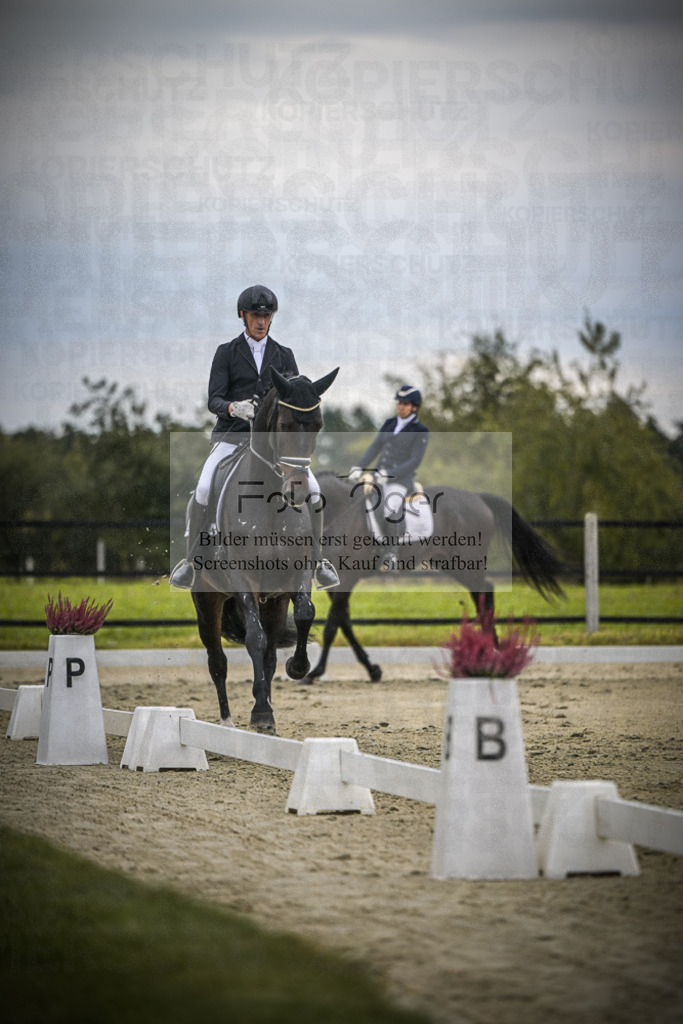 DOS_1406 | Entdecke hochwertige Reitturnierfotos von Foto Oger. Professionell, emotional und authentisch – jetzt Lieblingsmomente im Shop bestellen.Deutschlandweite Turnierfotografie. - Realisiert mit Pictrs.com